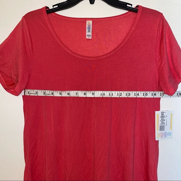 Lularoe Classic T Size: Medium High Low Short Sleeve T-Shirt (NEW WITH TAGS) - Picture 4 of 8